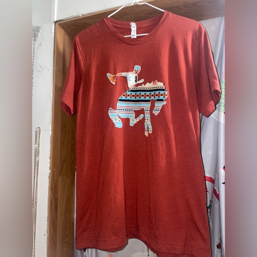 Womens medium western Red Graphic T-Shirt